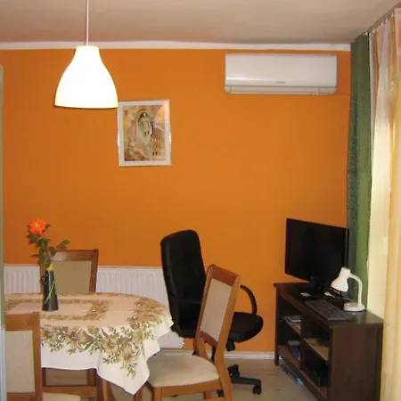 度假居 Holiday In Zamardi/balaton 20366 扎马迪